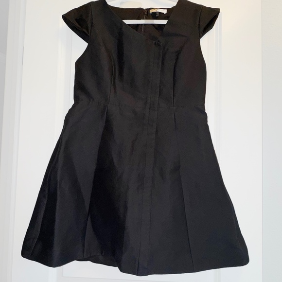 Halston Heritage Dresses & Skirts - Halston Heritage Dress Y2K  Basic Black Silk Blend Fit Flare Cap Sleeve sz 12